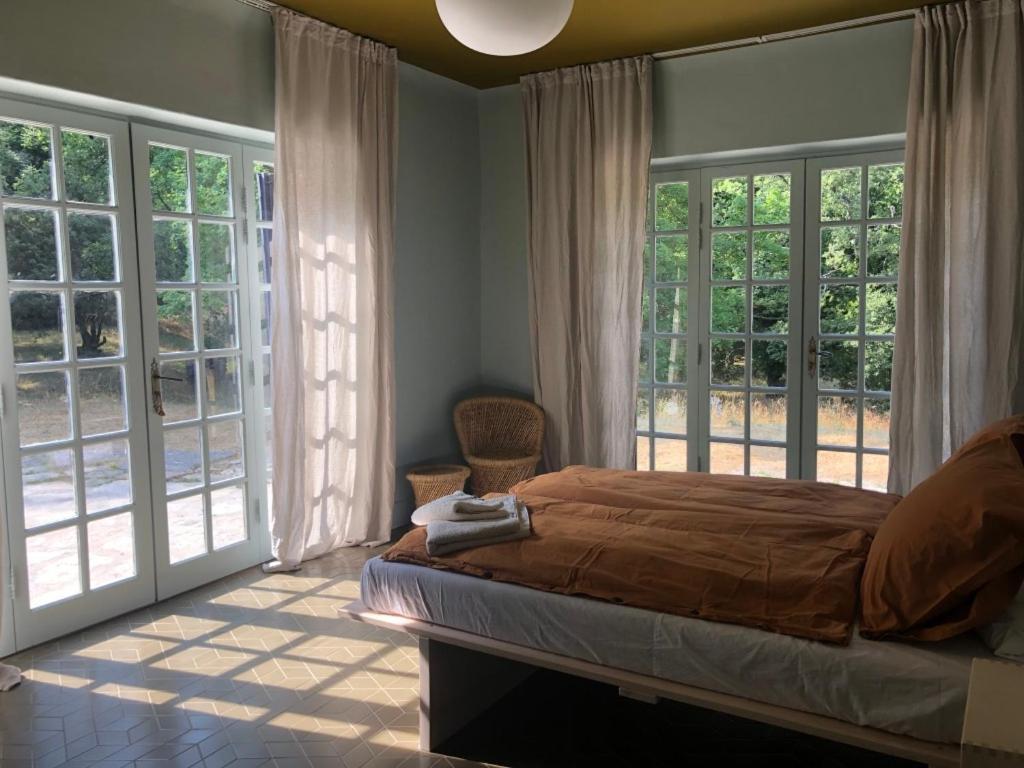 Ferme Le Pavillon Bed & Breakfast Bargemon Exterior foto