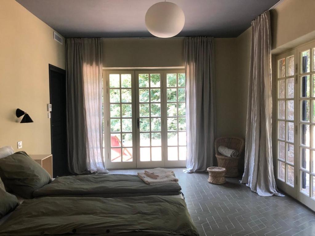 Ferme Le Pavillon Bed & Breakfast Bargemon Exterior foto